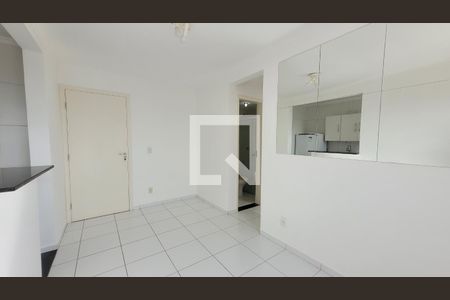 Sala de apartamento à venda com 2 quartos, 44m² em Vila Trinta E Um de Março, Campinas
