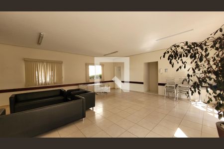 Apartamento à venda com 44m², 2 quartos e 1 vaga Apartamento à venda com 44m², 2 quartos e 1 vagaÁrea comum - Salão de festas