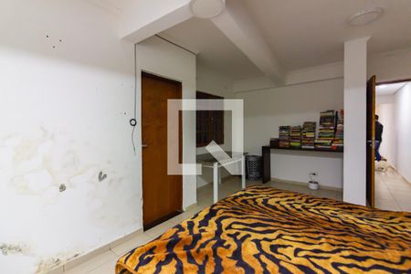 Suíte  de casa para alugar com 2 quartos, 90m² em Km 18, Osasco