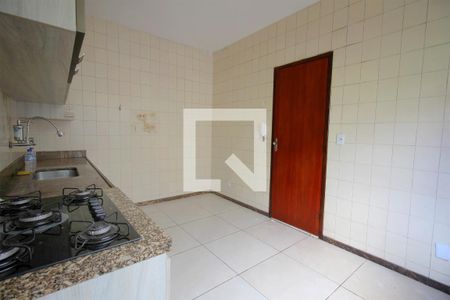Casa para alugar com 360m², 4 quartos e 2 vagasCozinha