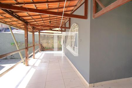 Casa para alugar com 360m², 4 quartos e 2 vagasVaranda Fundos