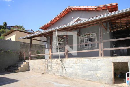 Casa para alugar com 360m², 4 quartos e 2 vagasQuintal