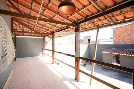 Casa para alugar com 360m², 4 quartos e 2 vagasVaranda Fundos