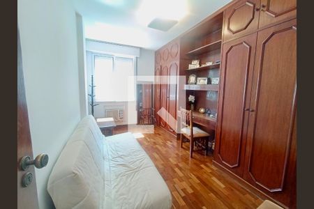 Quarto  de apartamento à venda com 3 quartos, 195m² em Leblon, Rio de Janeiro