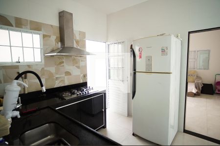 Cozinha de casa à venda com 3 quartos, 85m² em Campo Alegre, Belo Horizonte
