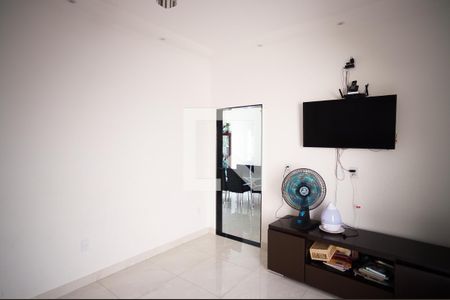 Sala de casa à venda com 3 quartos, 85m² em Campo Alegre, Belo Horizonte