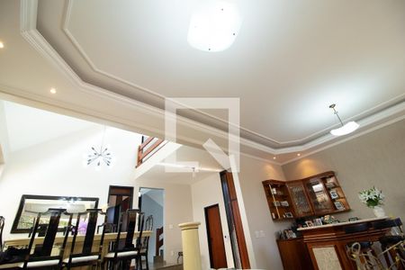 Casa à venda com 423m², 4 quartos e 8 vagasdetalhes