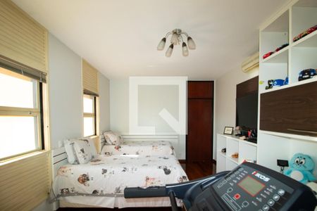 Casa à venda com 423m², 4 quartos e 8 vagasQuarto 1