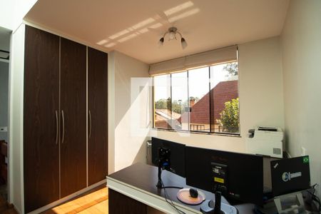 Casa à venda com 423m², 4 quartos e 8 vagasHall