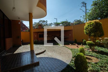 Casa à venda com 423m², 4 quartos e 8 vagasChurrasqueira