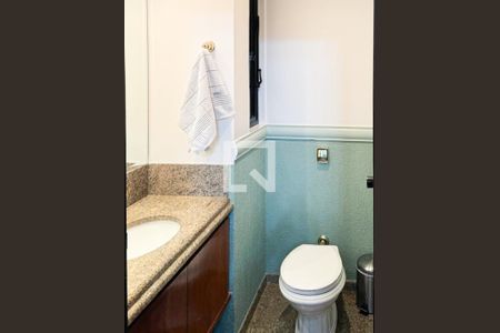 Casa à venda com 423m², 4 quartos e 8 vagasLavabo