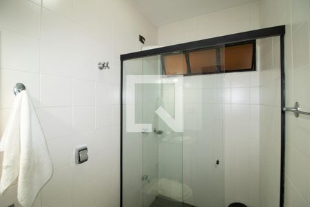 Casa à venda com 423m², 4 quartos e 8 vagasBanheiro 5