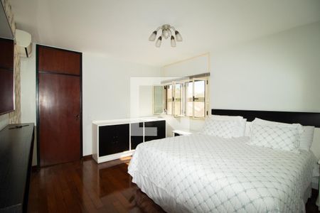 Casa à venda com 423m², 4 quartos e 8 vagasQuarto 3