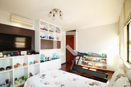 Casa à venda com 423m², 4 quartos e 8 vagasQuarto 1