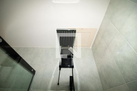 Casa à venda com 423m², 4 quartos e 8 vagasBanheiro da Suíte 2