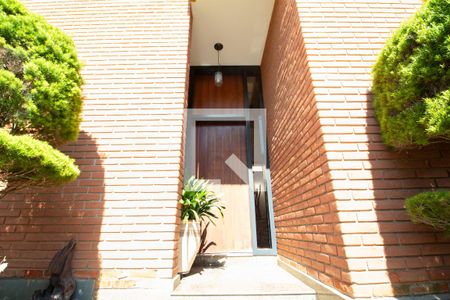 Casa à venda com 423m², 4 quartos e 8 vagasEntrada