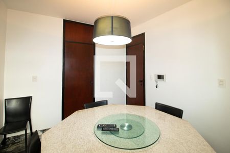 Casa à venda com 423m², 4 quartos e 8 vagasCopa