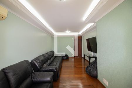 Casa à venda com 423m², 4 quartos e 8 vagasSala de Tv