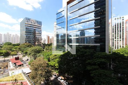 Vista  de kitnet/studio para alugar com 1 quarto, 43m² em Itaim Bibi, São Paulo