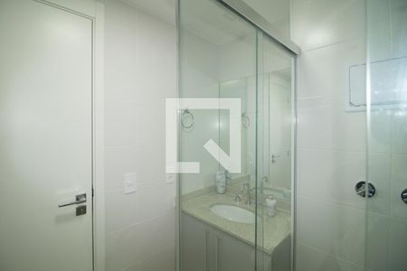 Banheiro de apartamento para alugar com 1 quarto, 29m² em Tucuruvi, São Paulo