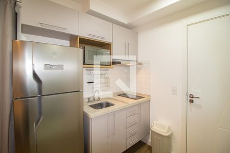 Quarto e cozinha  de apartamento para alugar com 1 quarto, 29m² em Tucuruvi, São Paulo