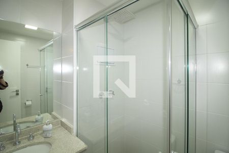 Banheiro de apartamento para alugar com 1 quarto, 29m² em Tucuruvi, São Paulo