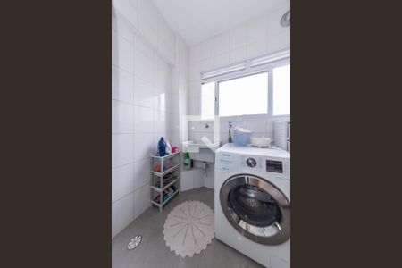 Apartamento à venda com 88m², 3 quartos e 2 vagas Apartamento à venda com 88m², 3 quartos e 2 vagasLavanderia