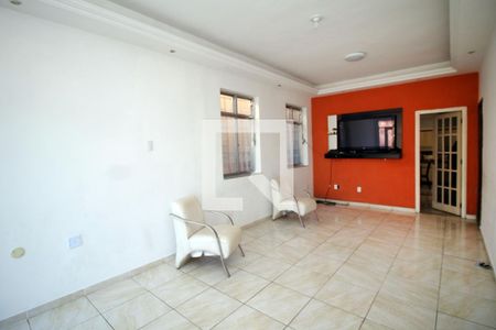 Sala de casa à venda com 3 quartos, 300m² em Braz de Pina, Rio de Janeiro