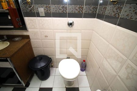 Banheiro Social de casa à venda com 3 quartos, 300m² em Braz de Pina, Rio de Janeiro