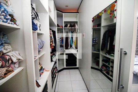 Closet 2 de casa à venda com 3 quartos, 300m² em Braz de Pina, Rio de Janeiro