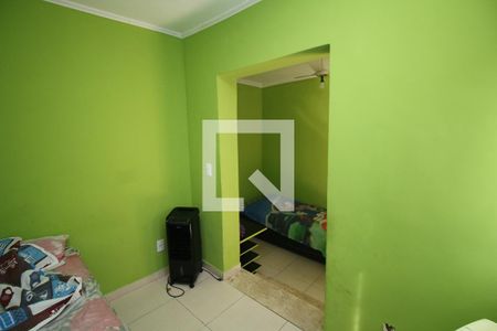 Quarto 1 de casa à venda com 3 quartos, 300m² em Braz de Pina, Rio de Janeiro