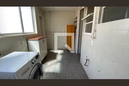 Apartamento à venda com 197m², 3 quartos e 1 vagaÁrea de Serviço