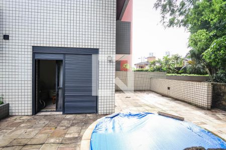Apartamento à venda com 220m², 3 quartos e 3 vagasQuintal