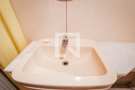 Apartamento à venda com 220m², 3 quartos e 3 vagasBanheiro de Serviço