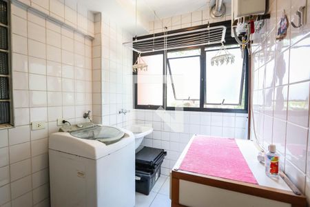Apartamento à venda com 220m², 3 quartos e 3 vagasLavanderia