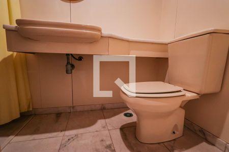 Apartamento à venda com 220m², 3 quartos e 3 vagasBanheiro de Serviço