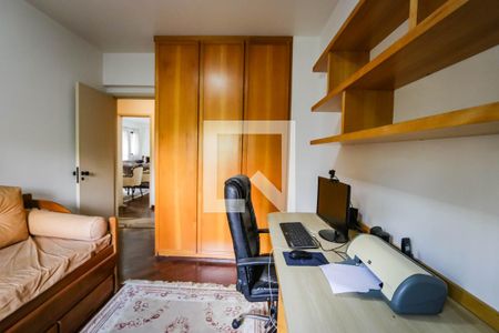 Apartamento à venda com 220m², 3 quartos e 3 vagasQuarto 3