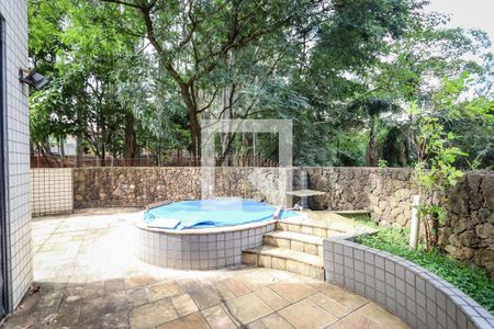 Apartamento à venda com 220m², 3 quartos e 3 vagasQuintal