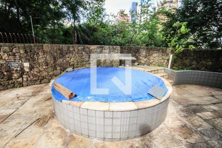 Apartamento à venda com 220m², 3 quartos e 3 vagasPiscina do Quintal