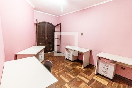 Casa para alugar com 400m², 3 quartos e 2 vagas Casa para alugar com 400m², 3 quartos e 2 vagasQuarto 6