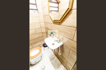 Casa para alugar com 400m², 3 quartos e 2 vagas Casa para alugar com 400m², 3 quartos e 2 vagasBanheiro 1