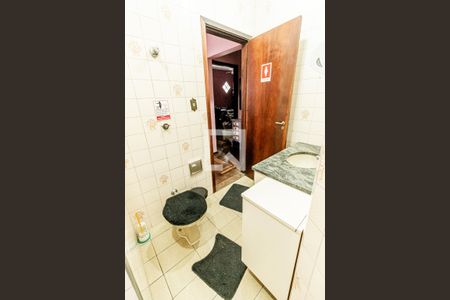 Casa para alugar com 400m², 3 quartos e 2 vagas Casa para alugar com 400m², 3 quartos e 2 vagasBanheiro 3