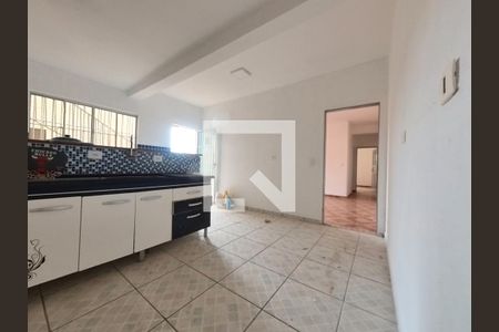 Casa à venda com 160m², 3 quartos e 1 vaga Casa à venda com 160m², 3 quartos e 1 vagaCozinha