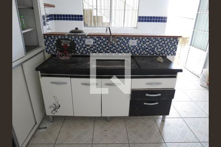 Casa à venda com 160m², 3 quartos e 1 vagaCozinha - Pia e Gabinete