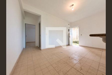 Casa à venda com 160m², 3 quartos e 1 vaga Casa à venda com 160m², 3 quartos e 1 vagaEspaço Separado - Cômodo Parte de Baixo - Cozinha