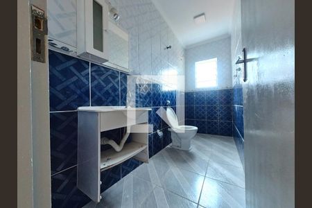 Casa à venda com 160m², 3 quartos e 1 vaga Casa à venda com 160m², 3 quartos e 1 vagaBanheiro