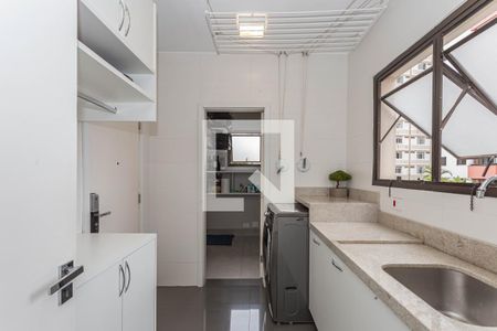 Apartamento à venda com 172m², 3 quartos e 3 vagasArea de Serviços