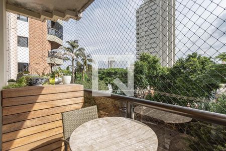 Varanda de apartamento à venda com 3 quartos, 172m² em Vila Mariana, São Paulo