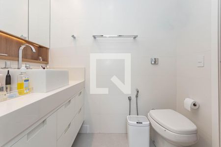 Apartamento à venda com 172m², 3 quartos e 3 vagasBanheiro da suíte 
