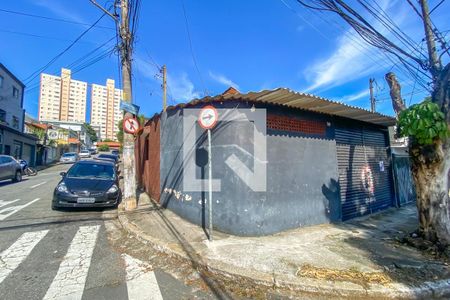 Casa à venda com 252m², 2 quartos e 1 vagaFachada